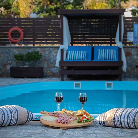 Дом отдыха Maripaul Family Лардос