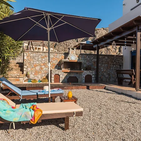 Дом отдыха Maripaul Family