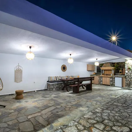 Maripaul Family * Lardos