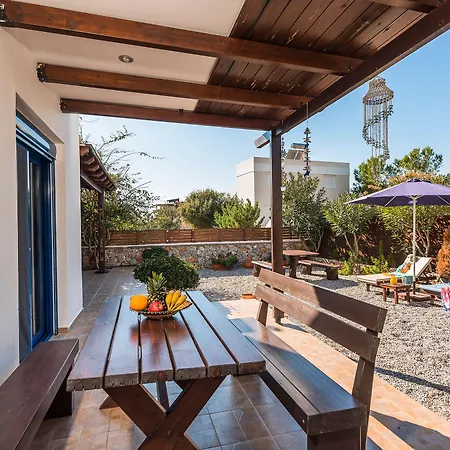 Maripaul Family * Lardos